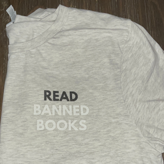 READ BANNED BOOKS Unisex Cotton T-Shirt